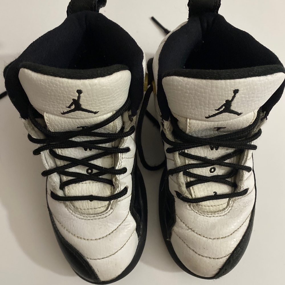 Air Jordan 12 Taxis 2013 Retro Size 11c.
